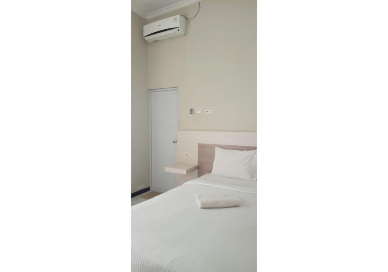 Hotel Bumi Banyu Bening Syariah Surabaya Exterior foto